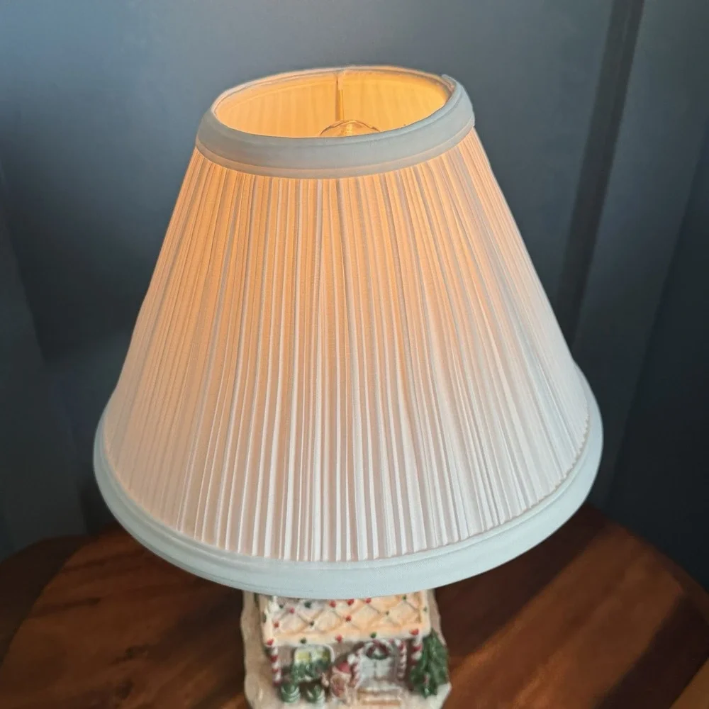 Vintage Gingerbread House Accent Lamp Christmas Village Nightlight 14